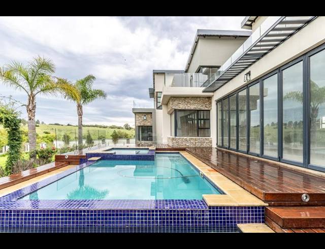 4 BEDROOM PROPERTY TO RENT IN COPPERLEAF ESTATE